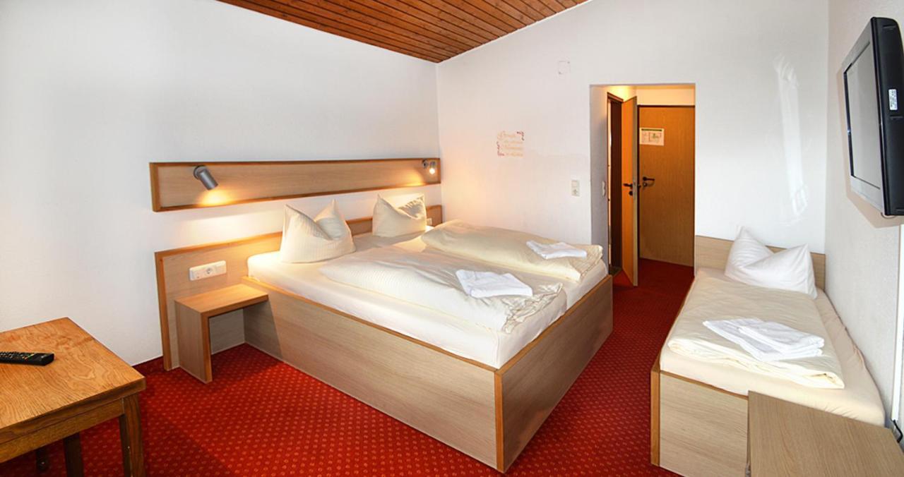 Gasthof Hotel Zur Post Киферсфелден Екстериор снимка