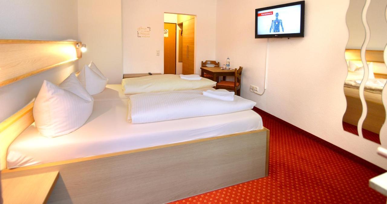 Gasthof Hotel Zur Post Киферсфелден Екстериор снимка