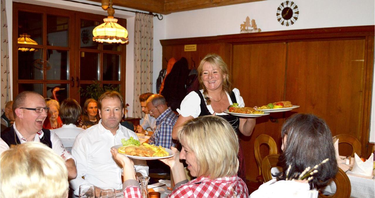 Gasthof Hotel Zur Post Киферсфелден Екстериор снимка