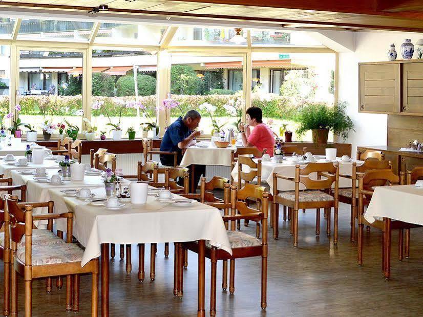 Gasthof Hotel Zur Post Киферсфелден Екстериор снимка