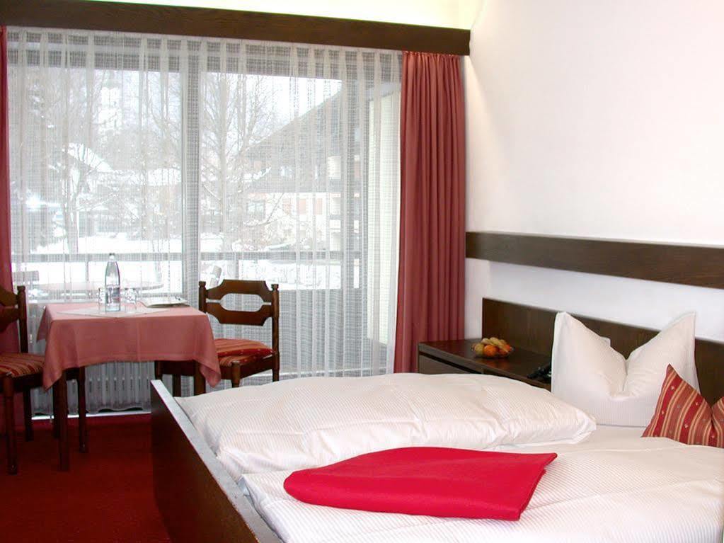 Gasthof Hotel Zur Post Киферсфелден Екстериор снимка